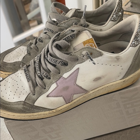 Golden Goose White and Gray Sneakers with Star Detail - Picture 2 of 5